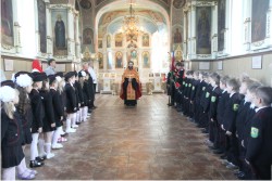 Увеличить Прием в казачата учащихся 1 «А» класса МБОУ СОШ № 2 г. Тихорецка